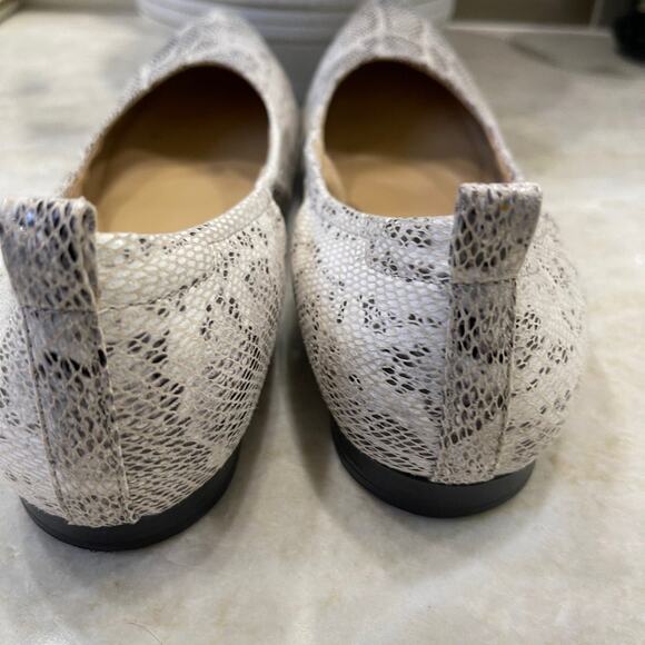 Naturalizer Flats white snakeskin print Sz 9.5m - Picture 9 of 10